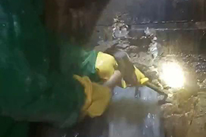 咸阳消防水池堵漏施工视频