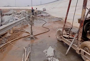 咸阳公路钻孔施工